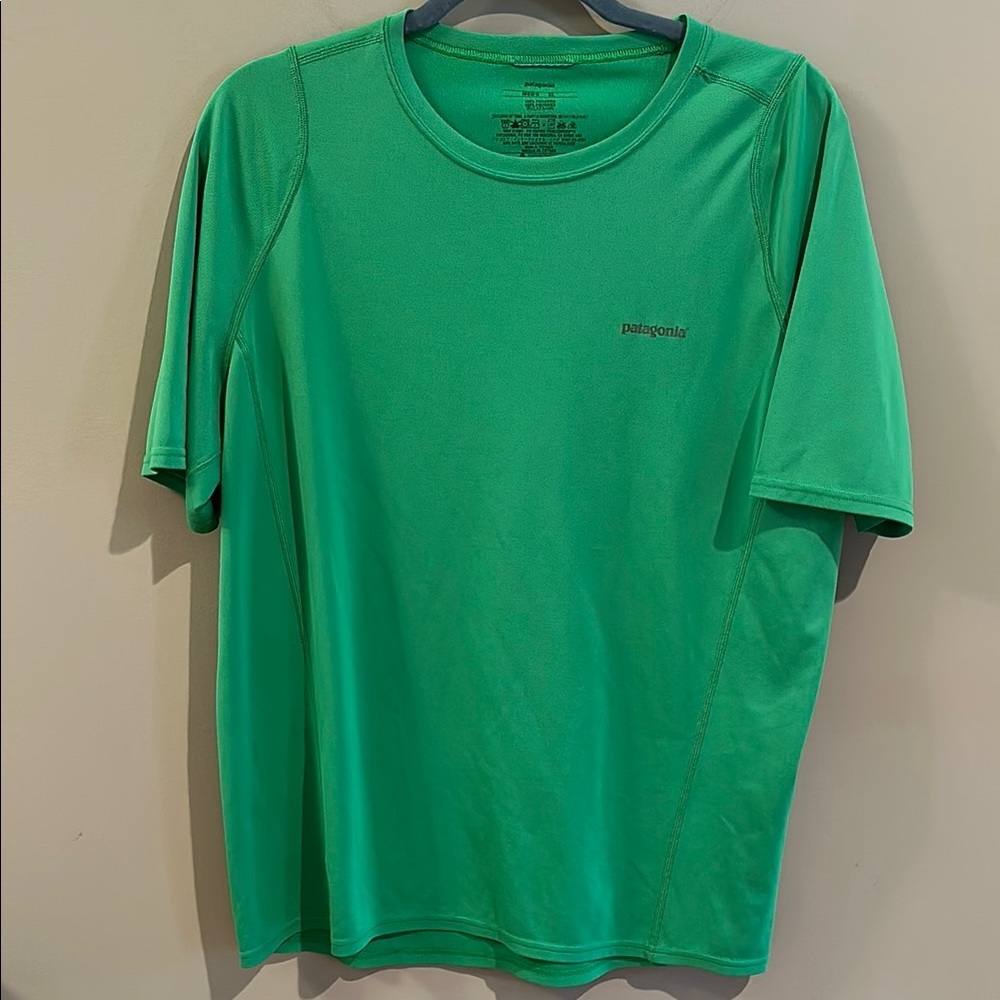 Patagonia Men's Green Shirt